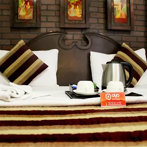 Hotel Oyo Premium Rajouri Garden Janta Market New Delhi